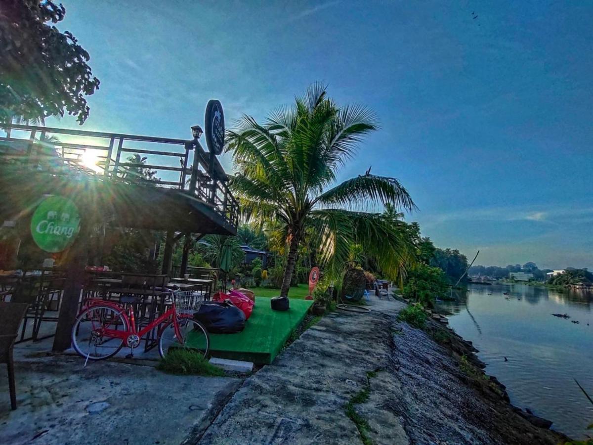 Baantia Chomtawan Bed & Breakfast Surat Thani Dış mekan fotoğraf
